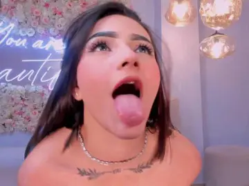 Bongacams Adult Webcam of CarolineEvans