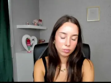 Bongacams Adult Webcam of adeleLive