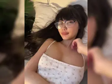 Bongacams Live Sex Cam of InJiOcean99