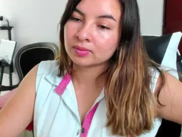 Bongacams Free Porn Cam of LaraCat1