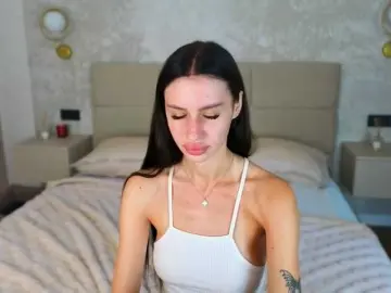 Bongacams Free Live Porn of SnowWhiteee