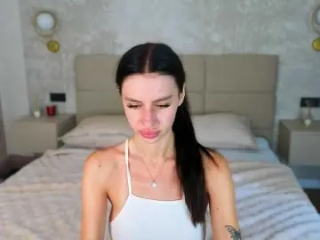 Bongacams Nude Webcam of SnowWhiteee