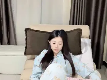 Bongacams Sex Cam of Warm-nuan