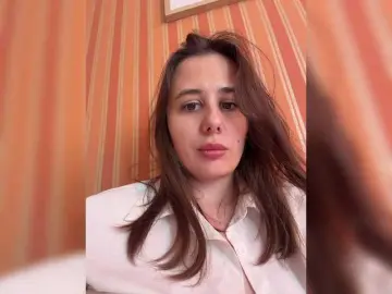 Bongacams Watch Live Sex Cams of StaceyClurk