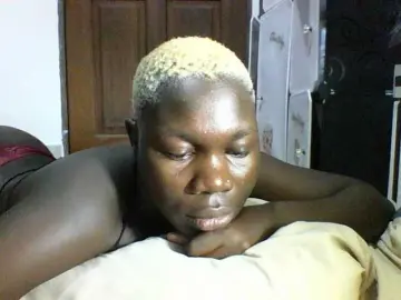 Bongacams Free Porn Cam of Sweetchocolate