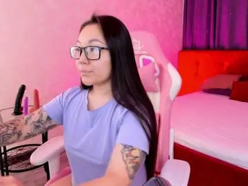 Bongacams Live Sex Cam of gentlemuse