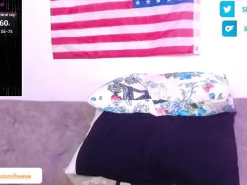 Bongacams Nude Webcam of Lilbacon