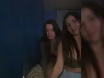 Bongacams Nude Webcam of KrissMilss21001