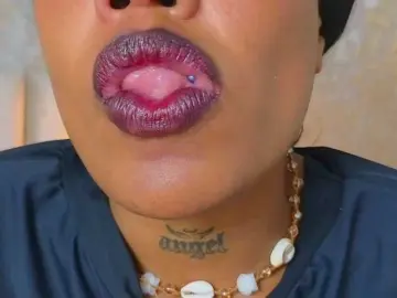 Bongacams Sex Cam of CrystalBrooke3x