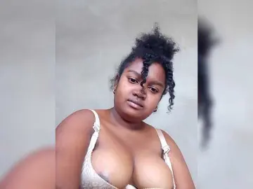 Bongacams Live Porn of Ezrahsexy