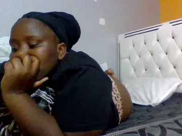 Bongacams Private Sex Chat of Bursty-Monique