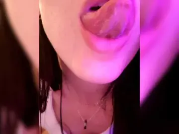 Bongacams Free Live Porn of SexyQueen333