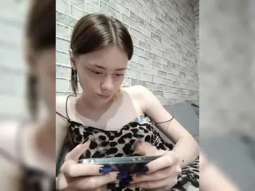 Bongacams Adult Webcams of 18YoungPussy18