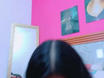 Bongacams Sex Cam of littleeemiily