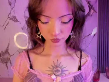 Bongacams Best live sex cam show of MaddieStark