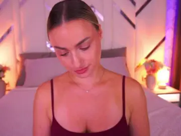 Bongacams Free Porn Cam of FloraGreys