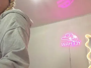 Bongacams Sex Cam of SAAYA-TAY