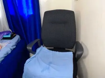 Bongacams Watch Live Sex Cams of KittyKissess02