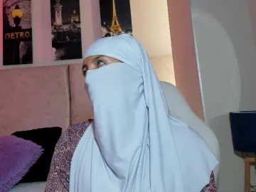 Bongacams Live Sex Cam of Naomii-