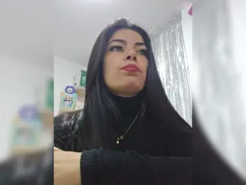 Bongacams Free Porn Cam of Estefani-R