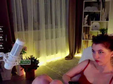 Bongacams Watch Live Sex Cams of HoneyCherry