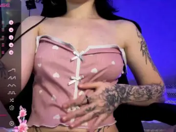 Bongacams Sex Cam of meowluly