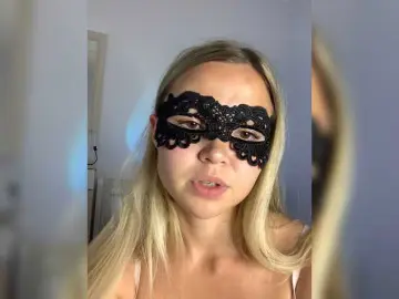 Bongacams Nude Webcam of Sophialanguage