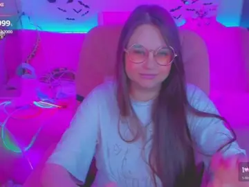 Bongacams Free Porn Cam of LittleKitsune