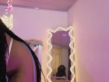 Bongacams Watch Live Sex Cams of cristalbroke-tay
