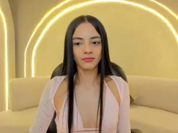 Bongacams Nude Webcam of HannahJames