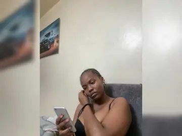 Bongacams Private Sex Chat of Curvy-maxy9