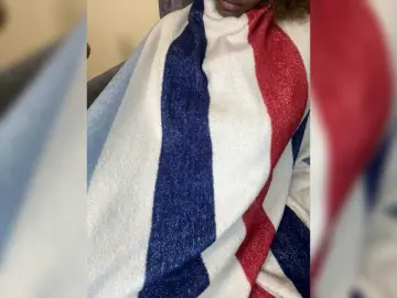 Bongacams Free Porn Cam of Curvy-maxy9