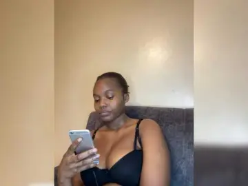 Bongacams Live Porn of Curvy-maxy9