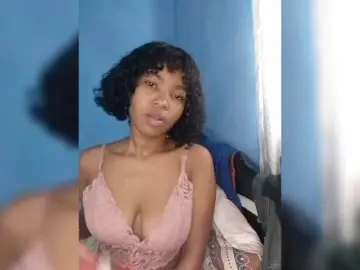 Bongacams Sex Cam of Candis02