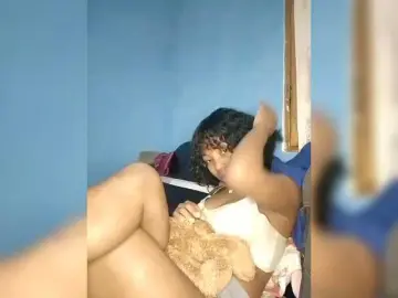 Bongacams Live Sex Cam of Candis02