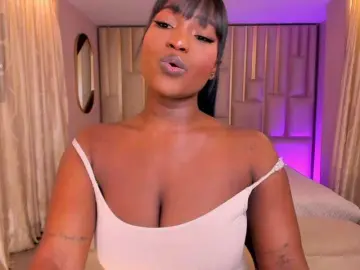 Bongacams Free Porn Cam of SavannahStorm