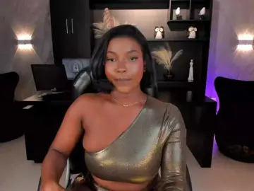 Bongacams Watch Live Sex Cams of SavannahStorm