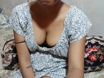 Bongacams Live Porn of poulomidass