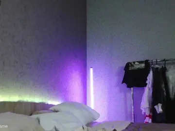 Bongacams Free Porn Cam of esmevelvet