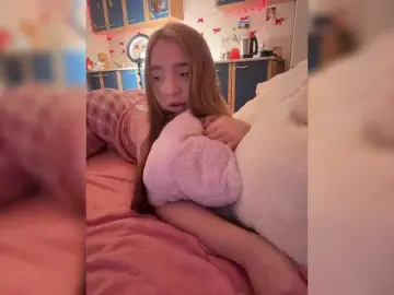 Bongacams Best live sex cam show of LittleDelora