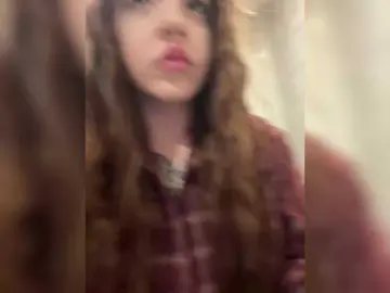 Bongacams Free Live Porn of LittleDelora