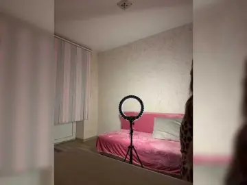 Bongacams Private Sex Chat of LittleDelora