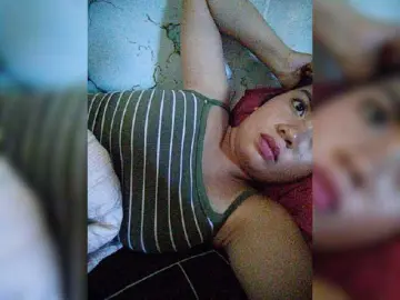 Bongacams Live Sex Cam of XXhornywetprincess99XX