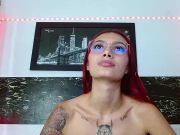 Bongacams Best Webcam of skinnyy-andtightt