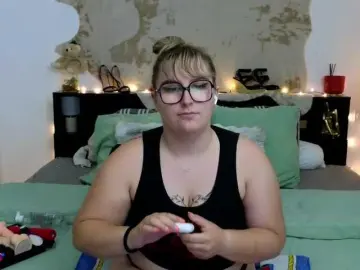 Bongacams Adult Webcam of ElvinnaLaFrancaise