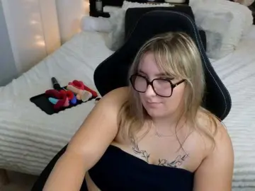 Bongacams Live Sex Cam of ElvinnaLaFrancaise
