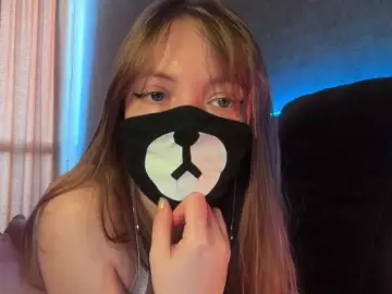 Bongacams Watch Live Sex Cams of -Summer-