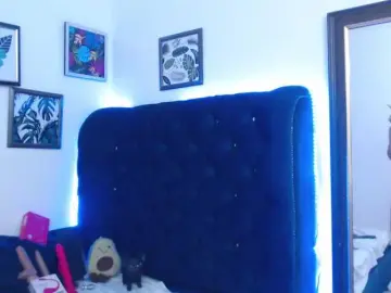 Bongacams Watch Live Sex Cams of HottAlexxxa