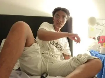 Bongacams Live Sex Cam of CarolineS