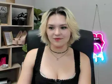 Bongacams Watch Live Sex Cams of SweetLilyxo